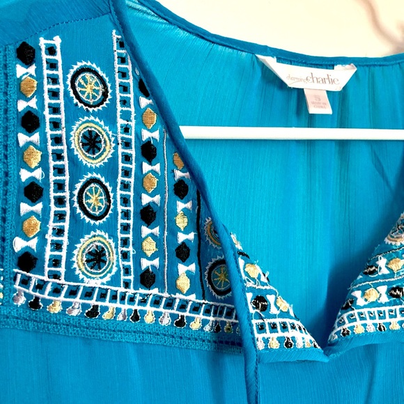 Sheer blouse with Aztec embroidery - Picture 2 of 5